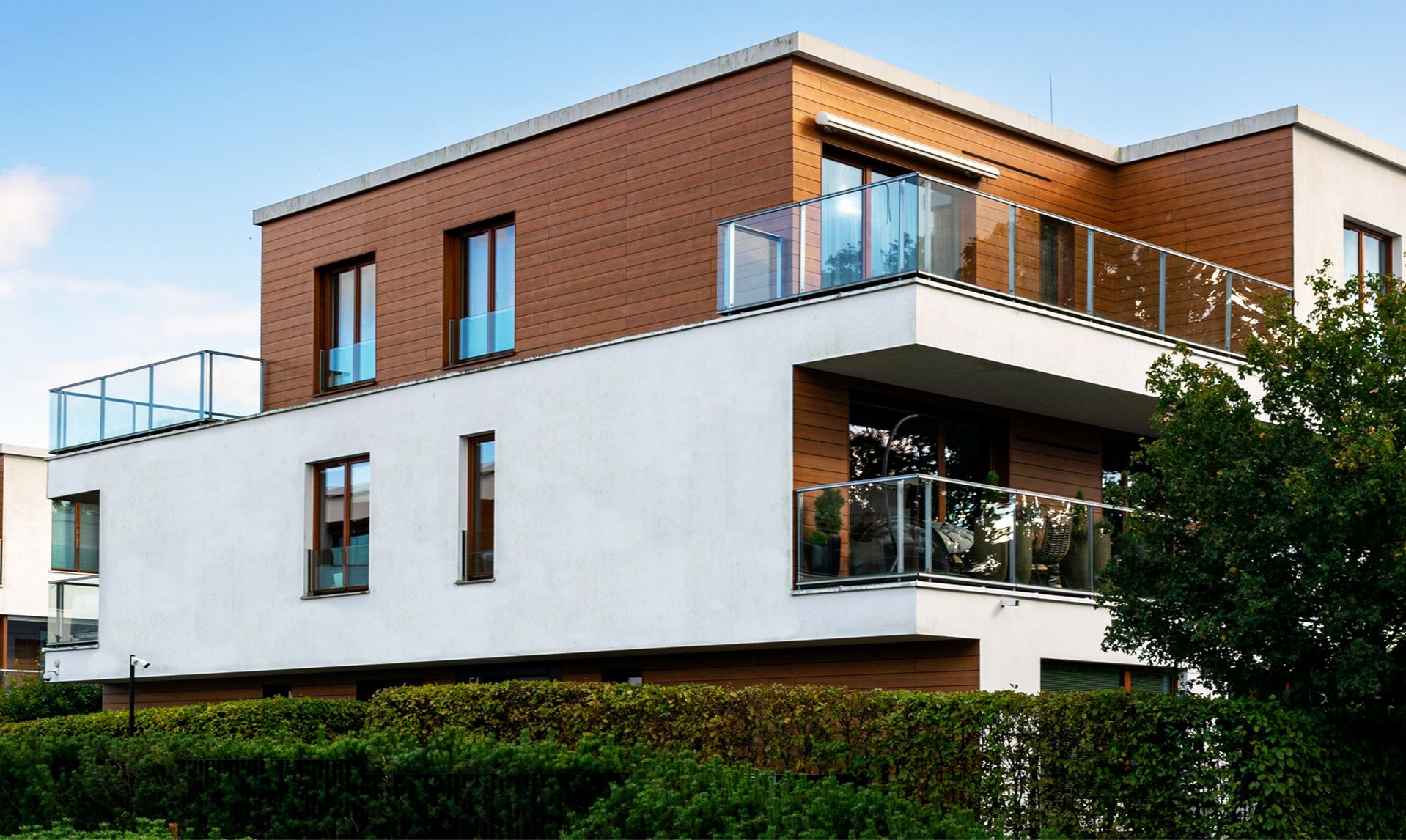 Haus mit Holzelementen